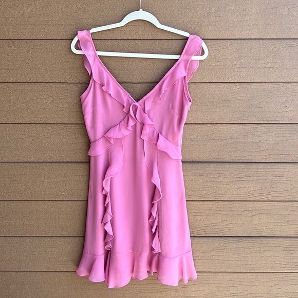 Pink Ruffle Dress Size S - Picture 1 of 8